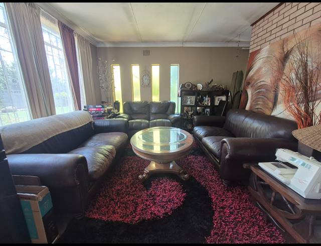 3 BEDROOM HOUSE FOR SALE IN SONLAND PARK